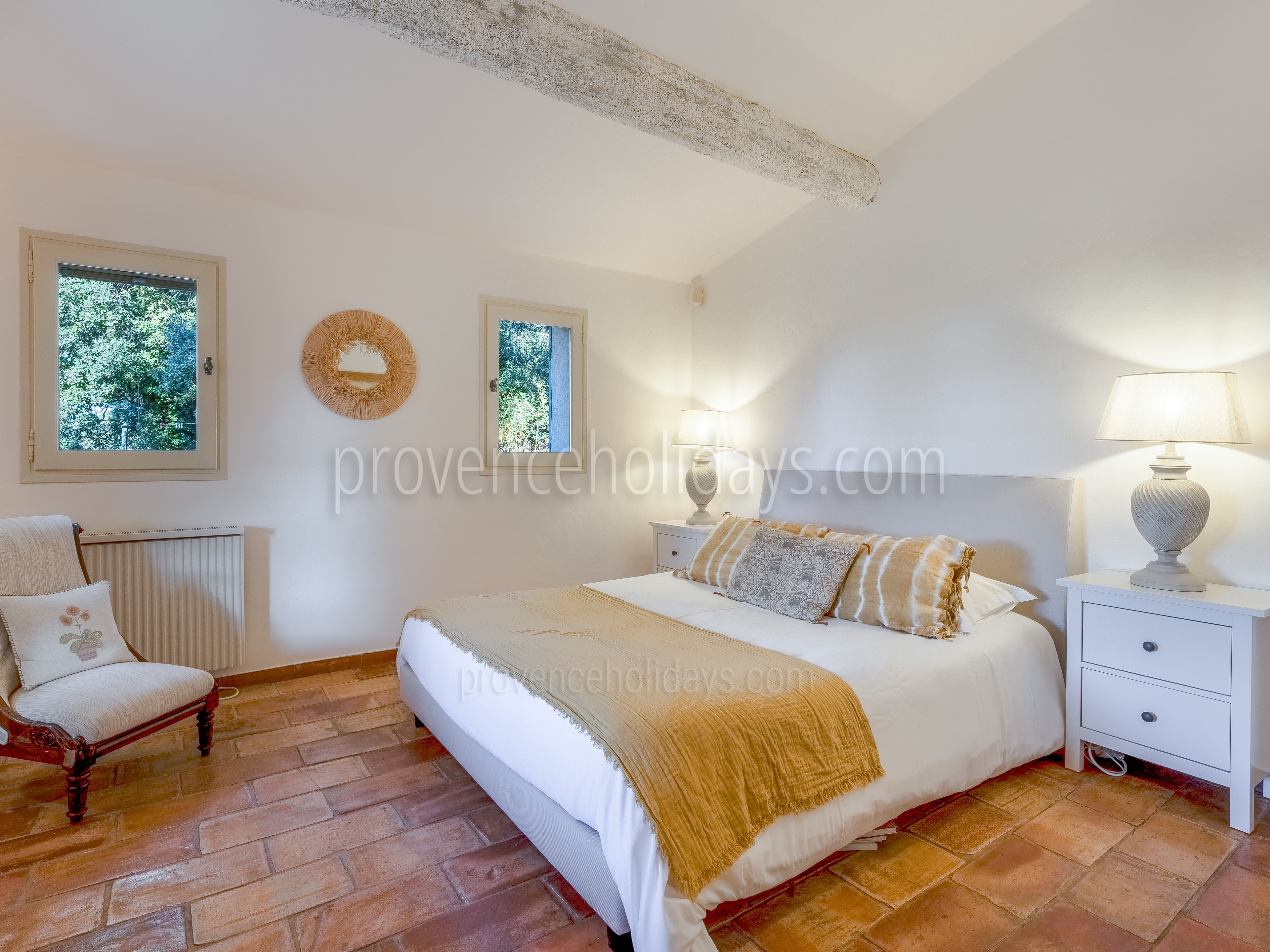 34 - Le Mas des Proles: Villa: Bedroom 1