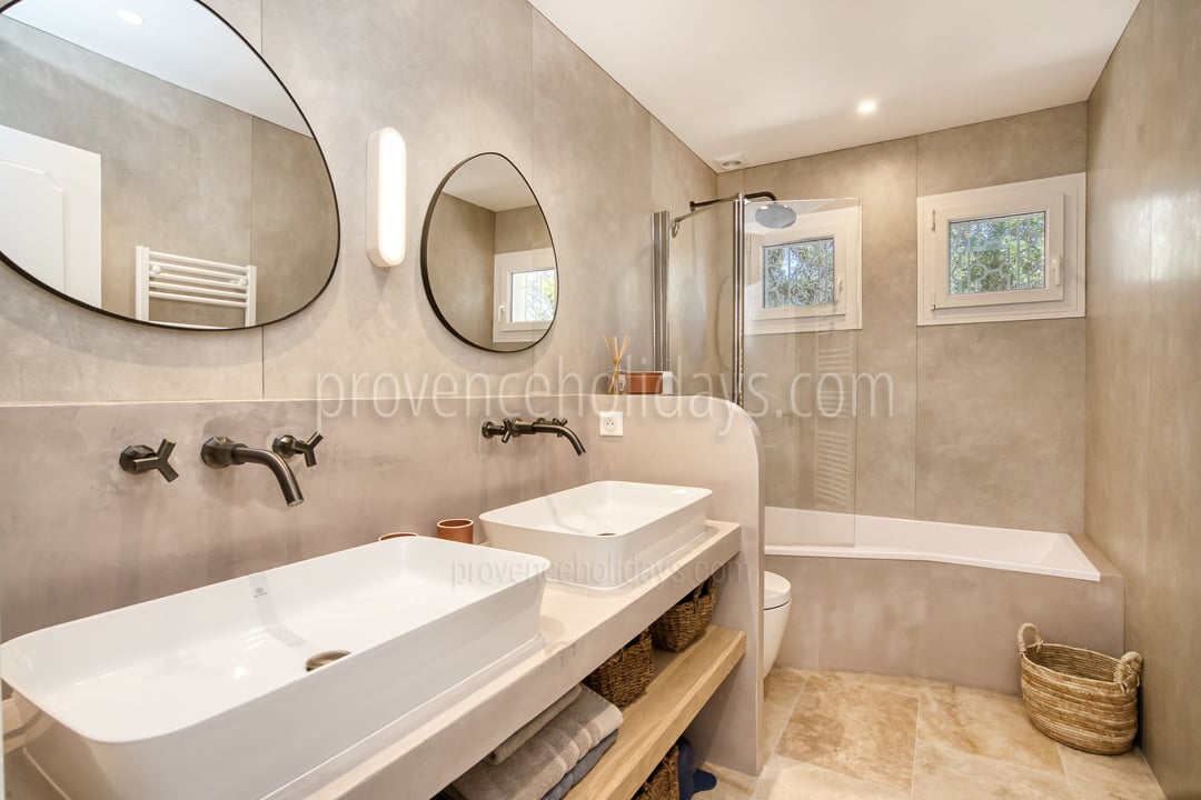 14 - Maison Zéphyr: Villa: Bathroom