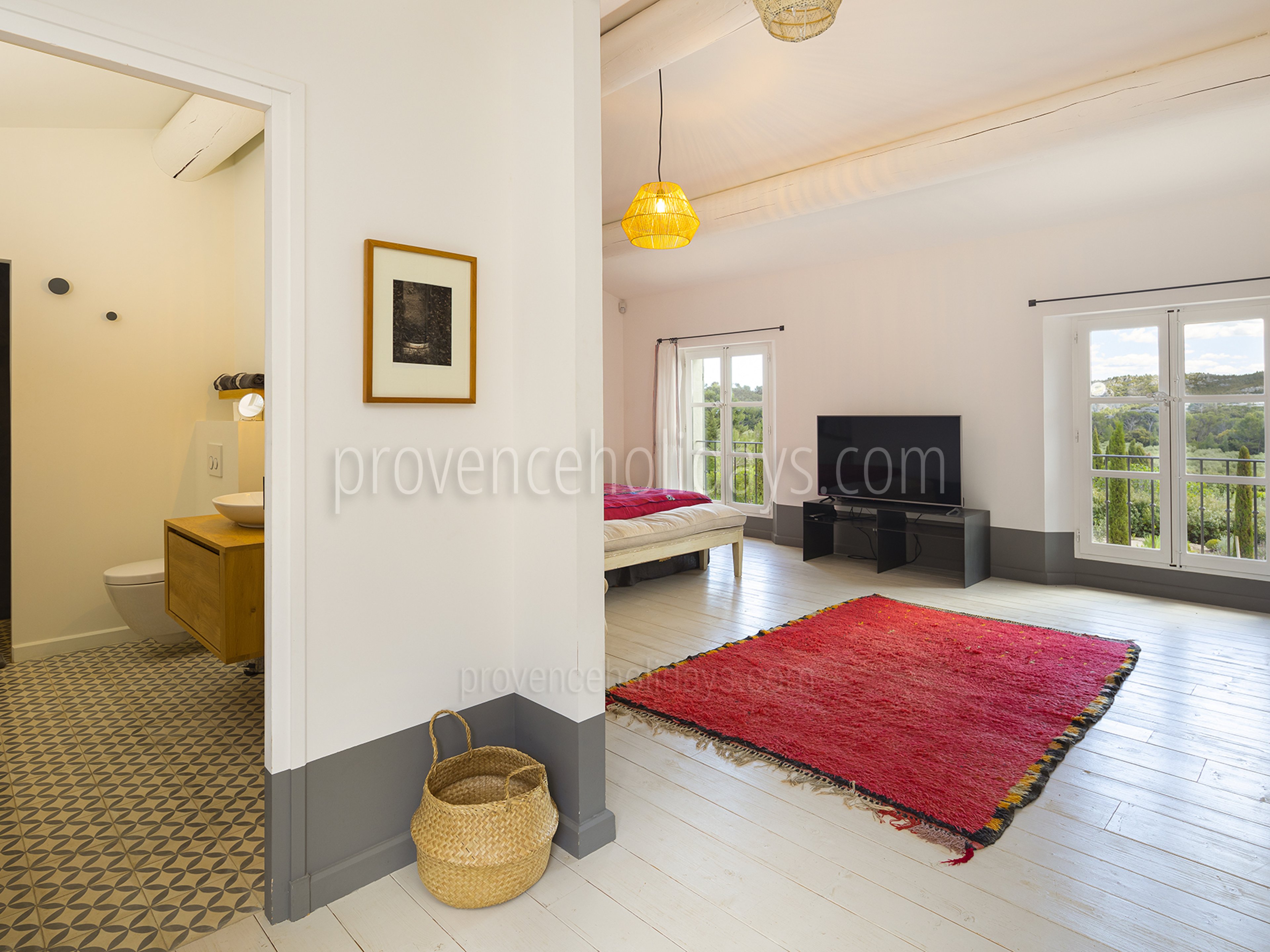 18 - Mas des Cyprès: Villa: Bedroom