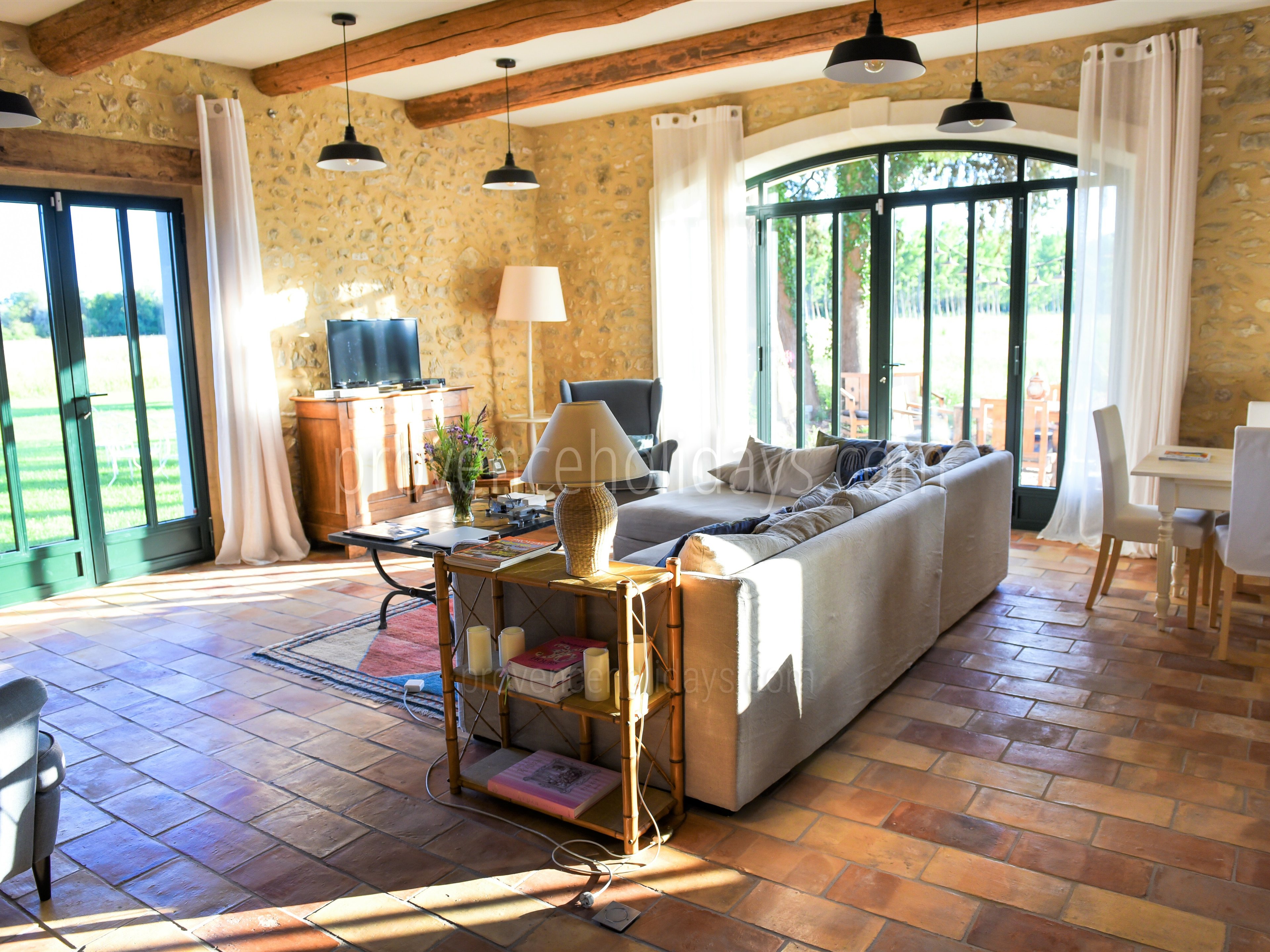 48 - Mas du Vaucluse: Villa: Interior