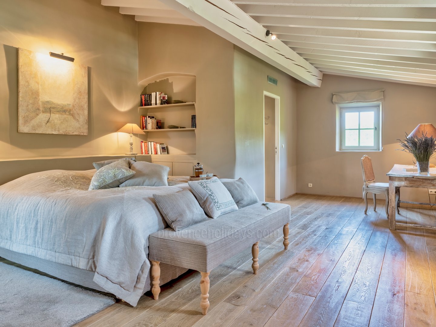 55 - Domaine de la Sainte Victoire: Villa: Bedroom