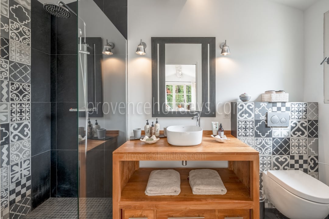 69 - Mas Aurelia: Villa: Bathroom