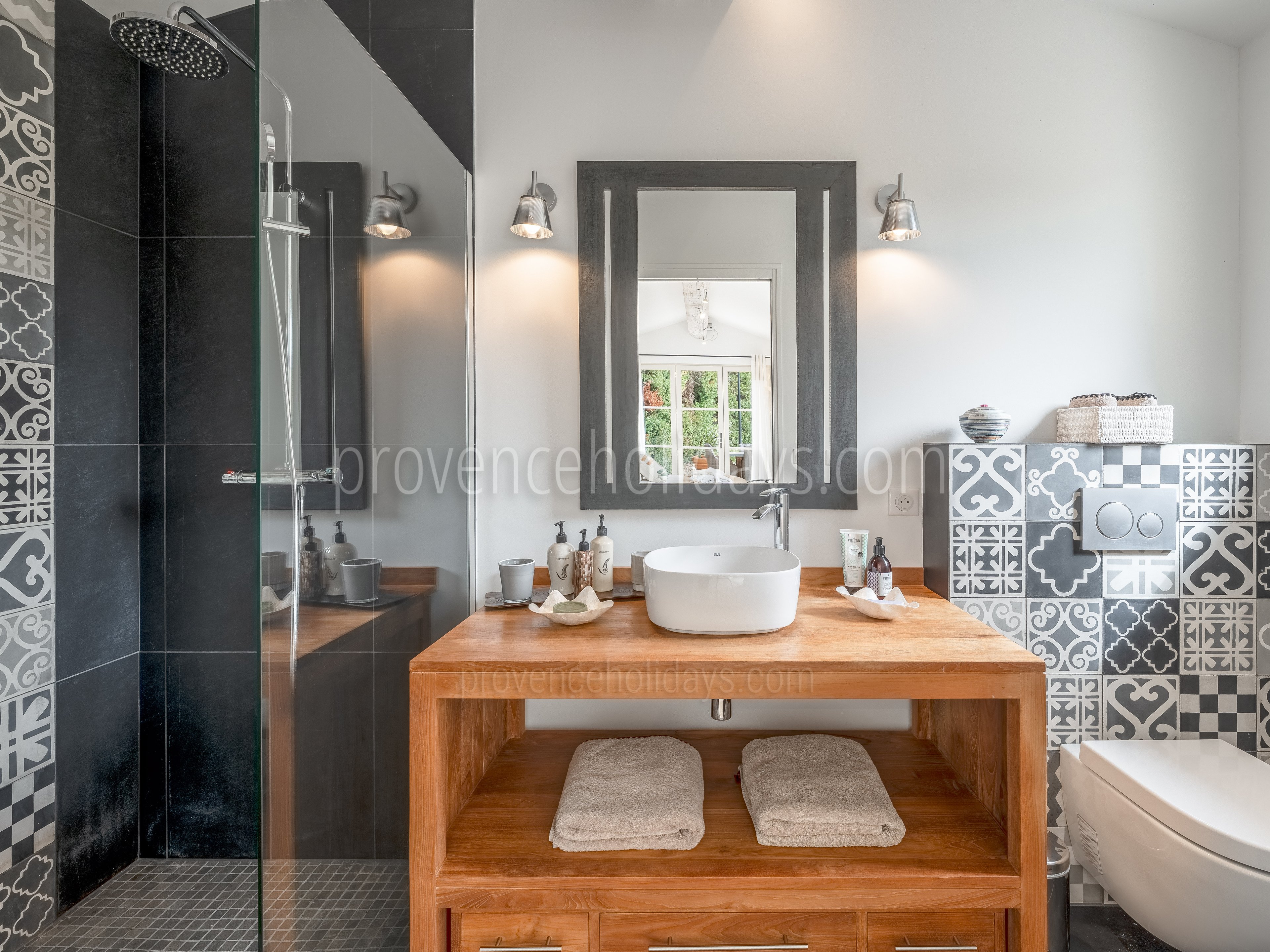69 - Mas Aurelia: Villa: Bathroom