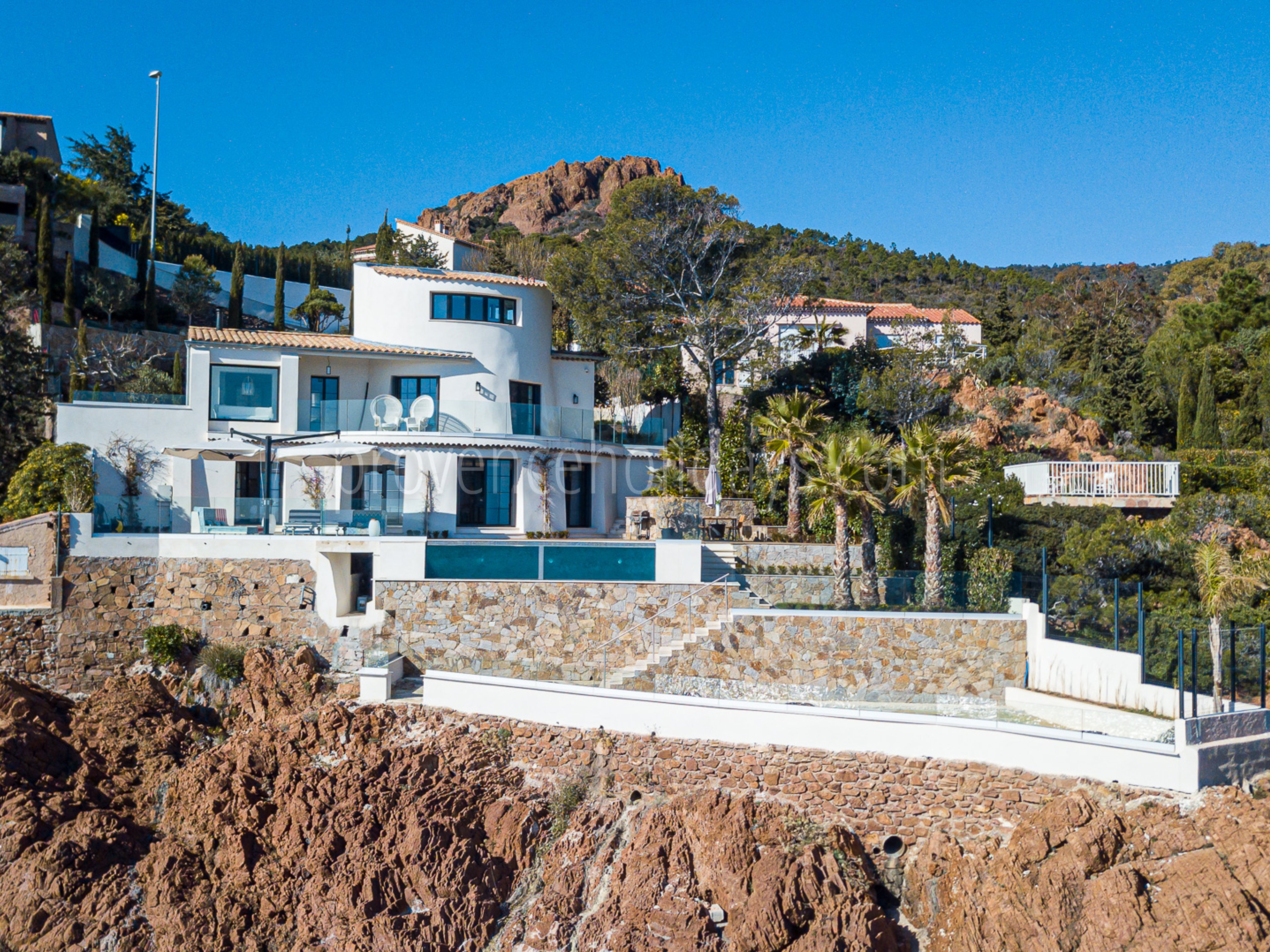 25 - Villa du Rocher: Villa: Exterior