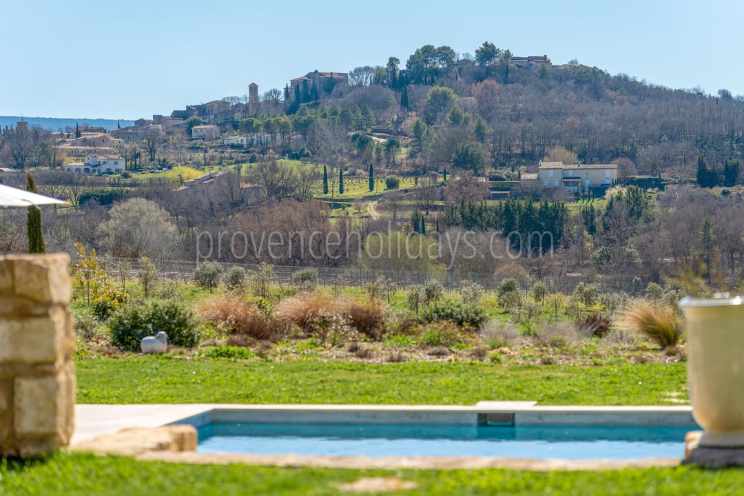45 - Les Vignes du Luberon: Villa: Exterior