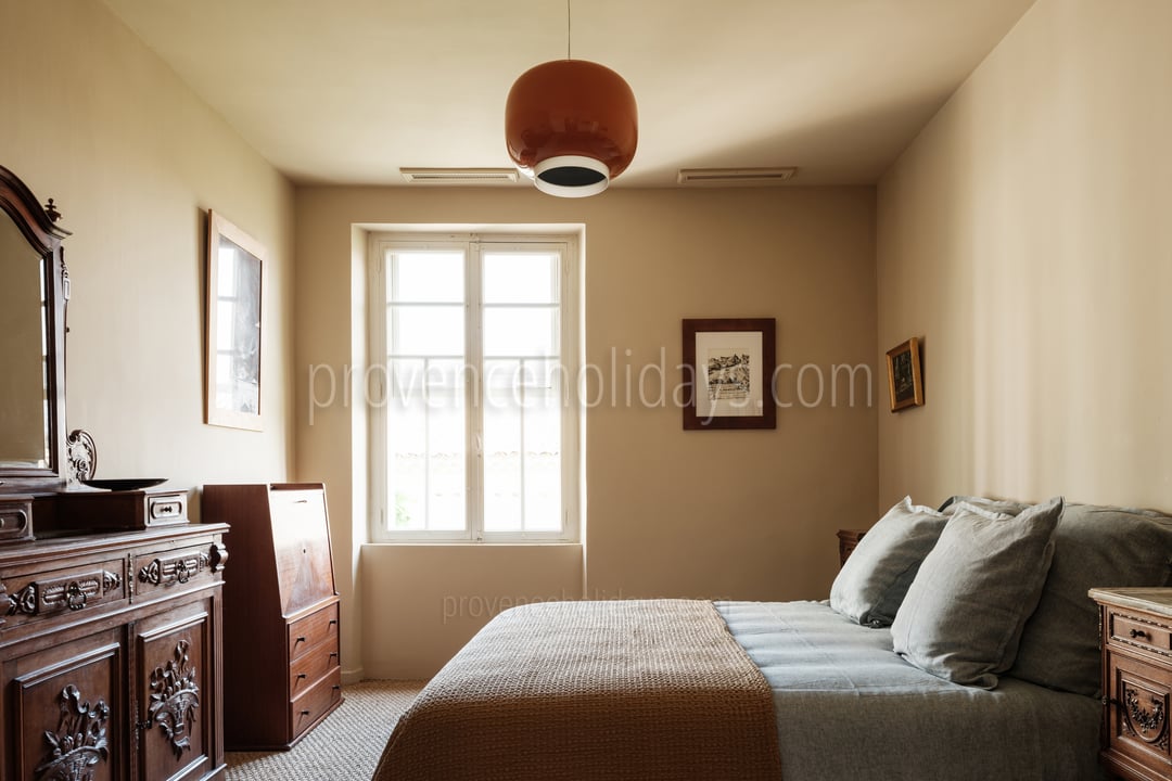28 - La Bastide du Millénaire: Villa: Bedroom