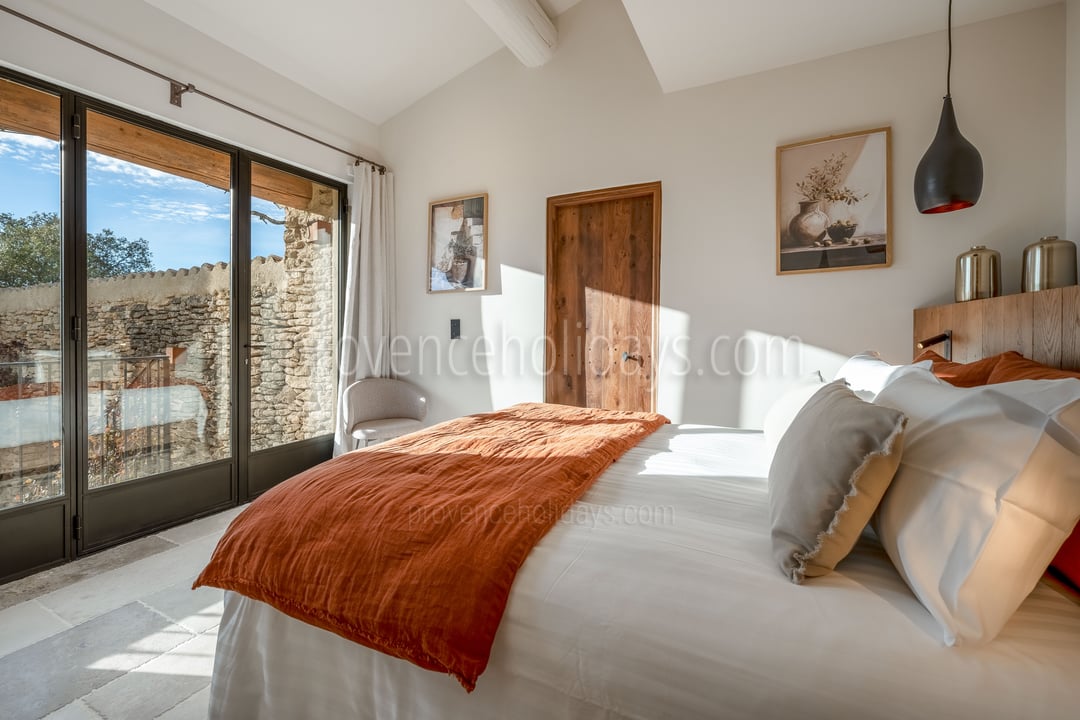 4 - Mas du Verger: Villa: Bedroom