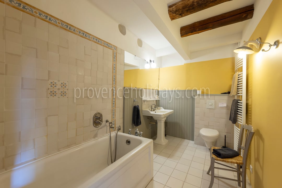 16 - La Grande Bastide d\'Ocre: Villa: Bathroom 1