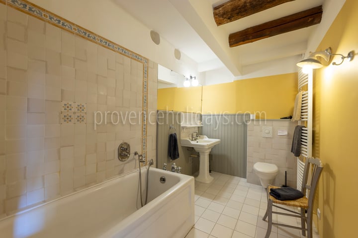 16 - La Grande Bastide d\'Ocre: Villa: Bathroom 1