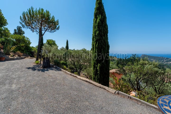 Villa contemporaine à Rayol-Canadel-sur-Mer - 44