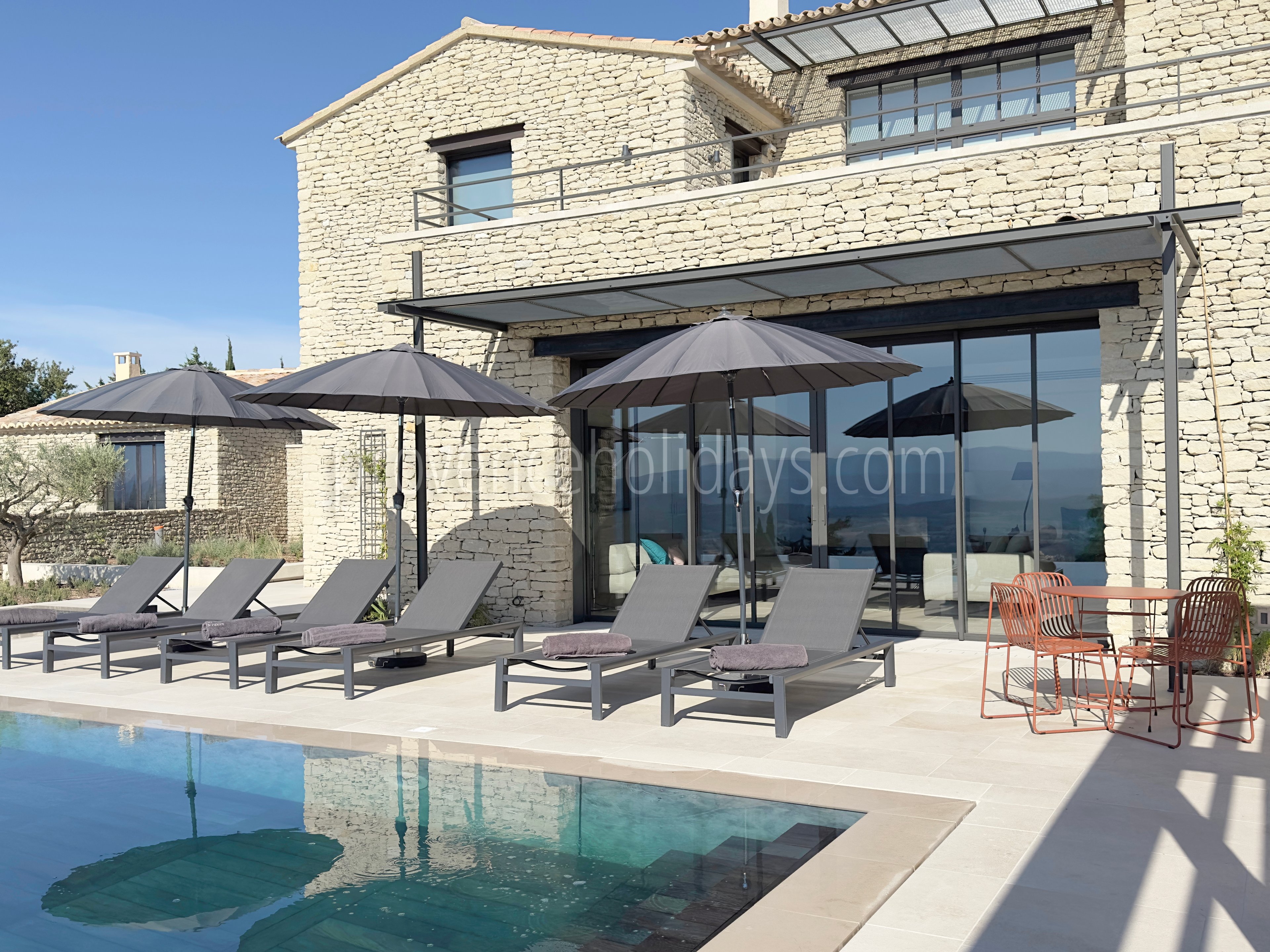 61 - Domaine Altavista: Villa: Exterior