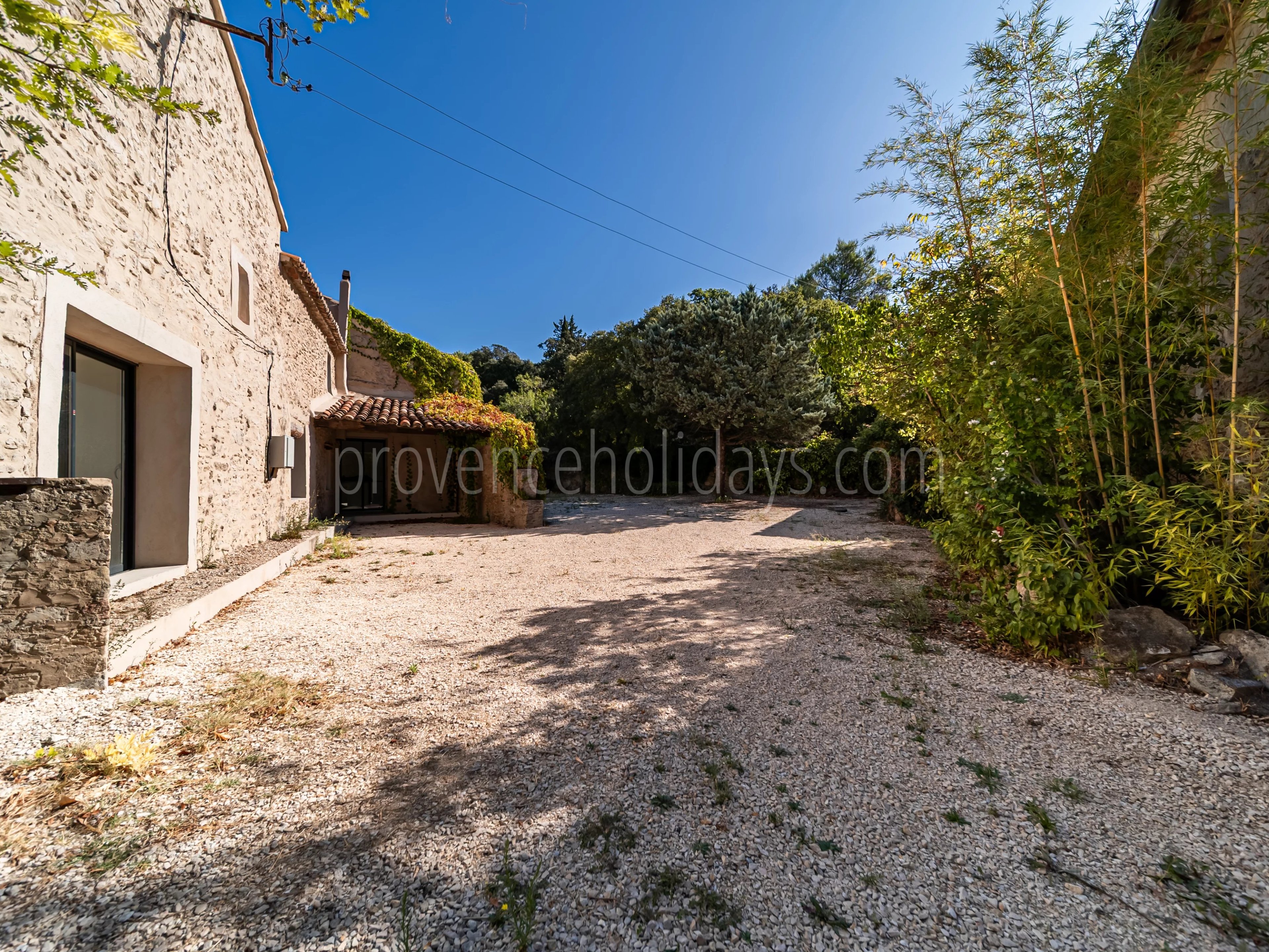 11 - Mas rénové à L\'Isle-sur-la-Sorgue: Villa: Exterior