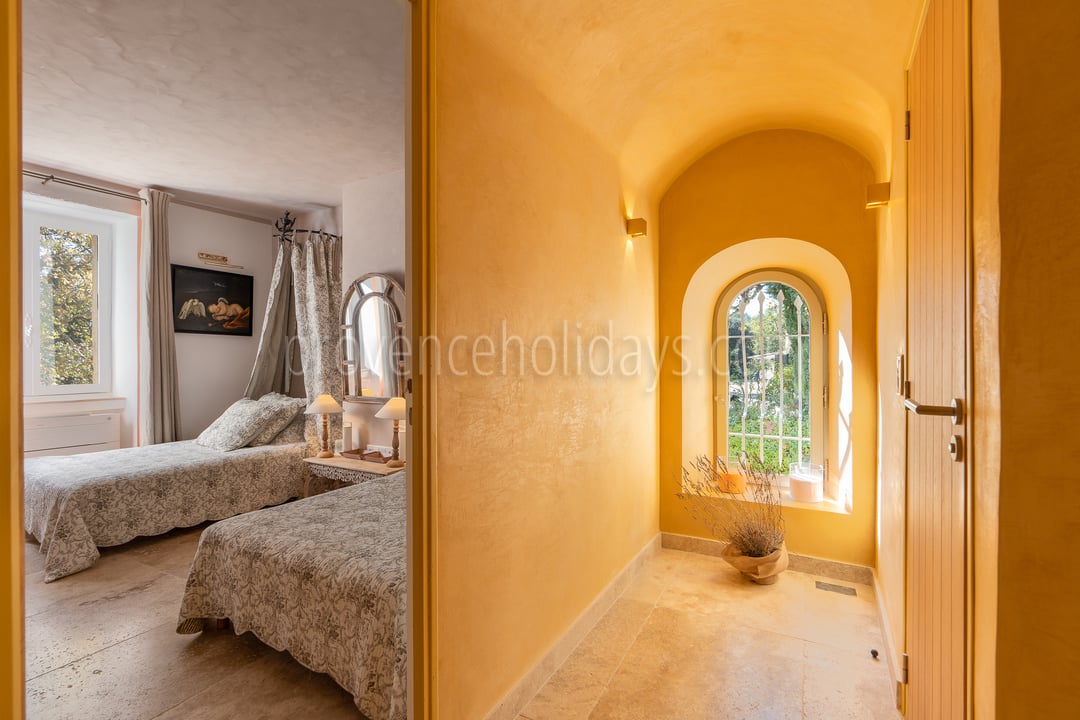 34 - Domaine Three Lakes: Villa: Interior