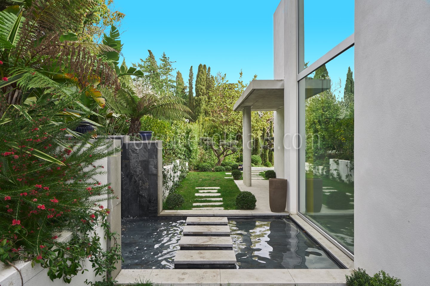 2 - Villa du Cap: Villa: Exterior
