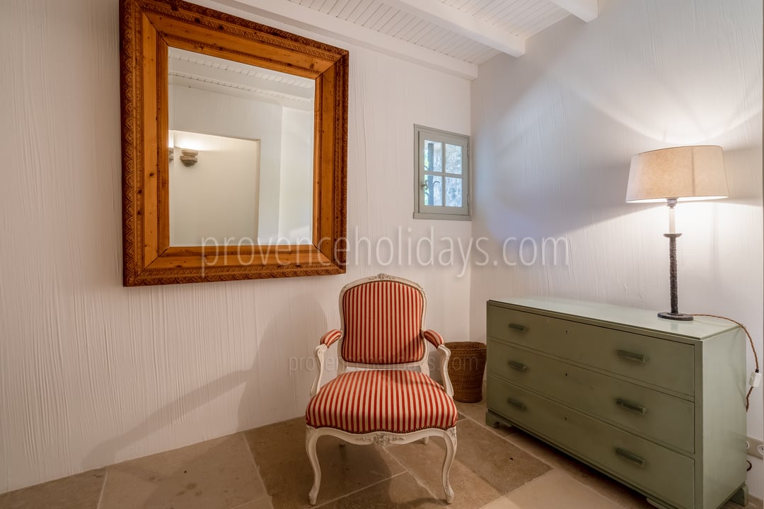 33 - Mas en Campagne: Villa: Interior