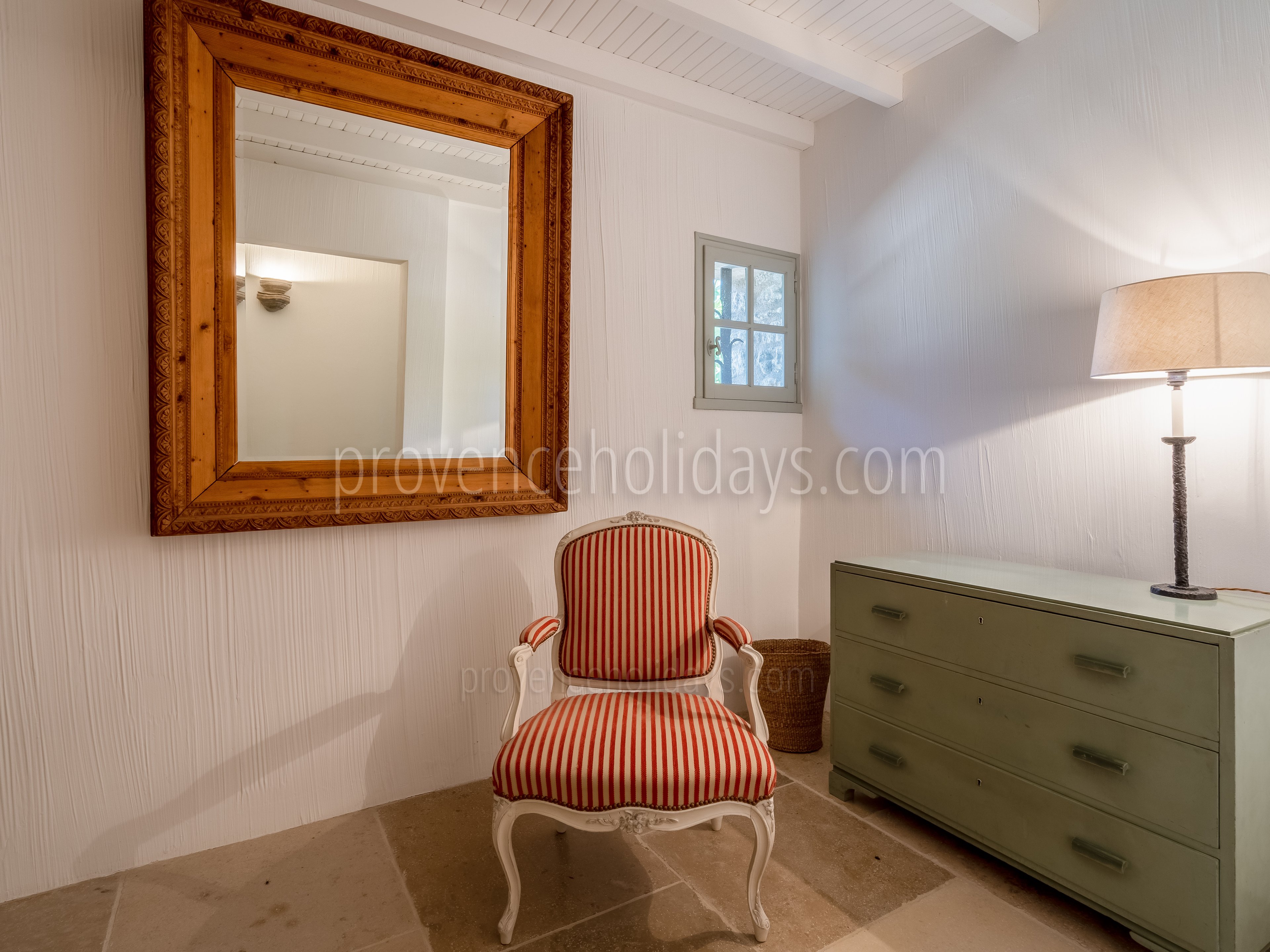 33 - Mas en Campagne: Villa: Interior