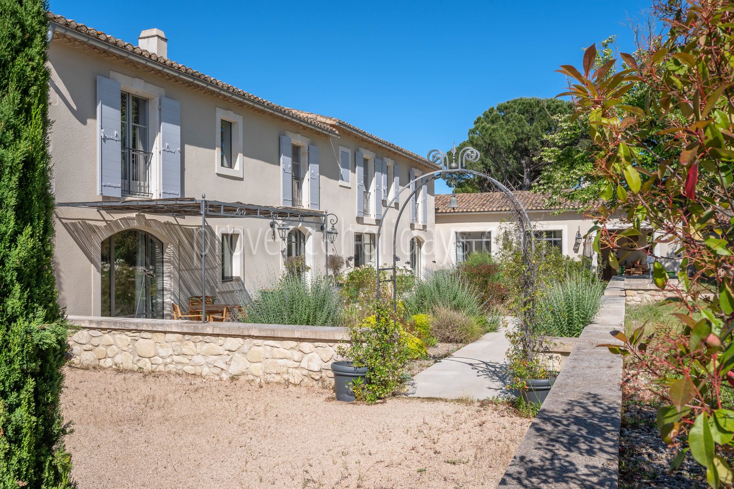 45 - Mas Van Gogh: Villa: Exterior