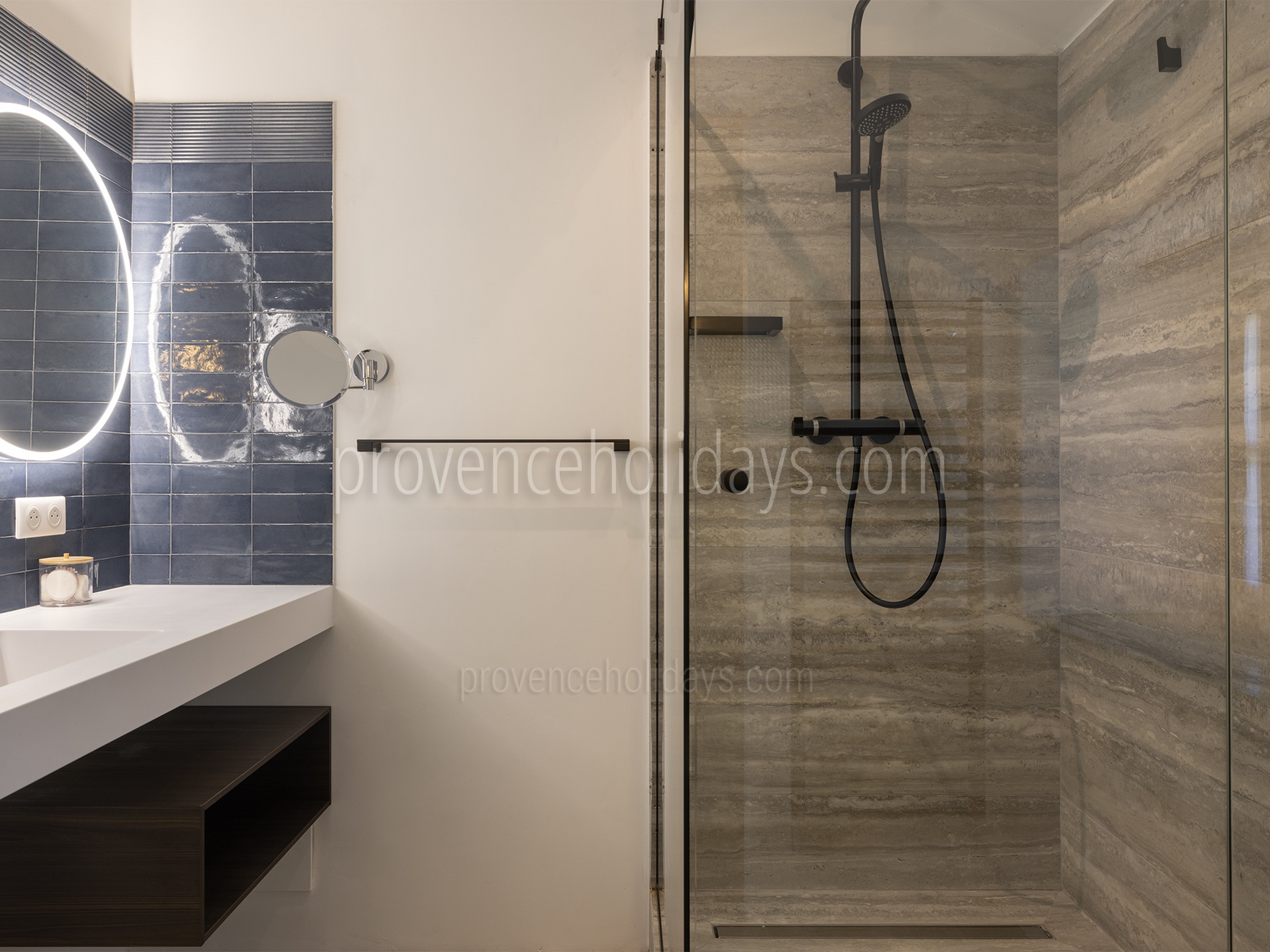 39 - Mas Vernet: Villa: Bathroom
