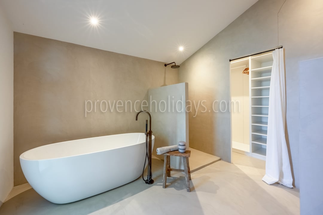 51 - L’Aube Provençale: Villa: Bathroom 1