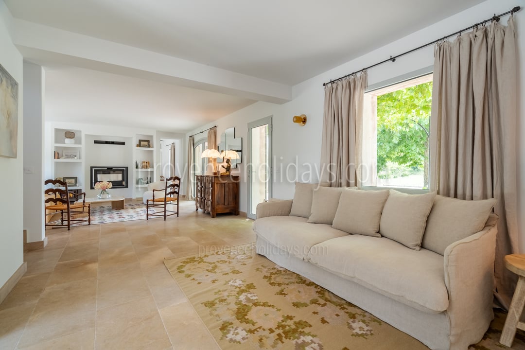 40 - Le Mas du Rollier: Villa: Interior