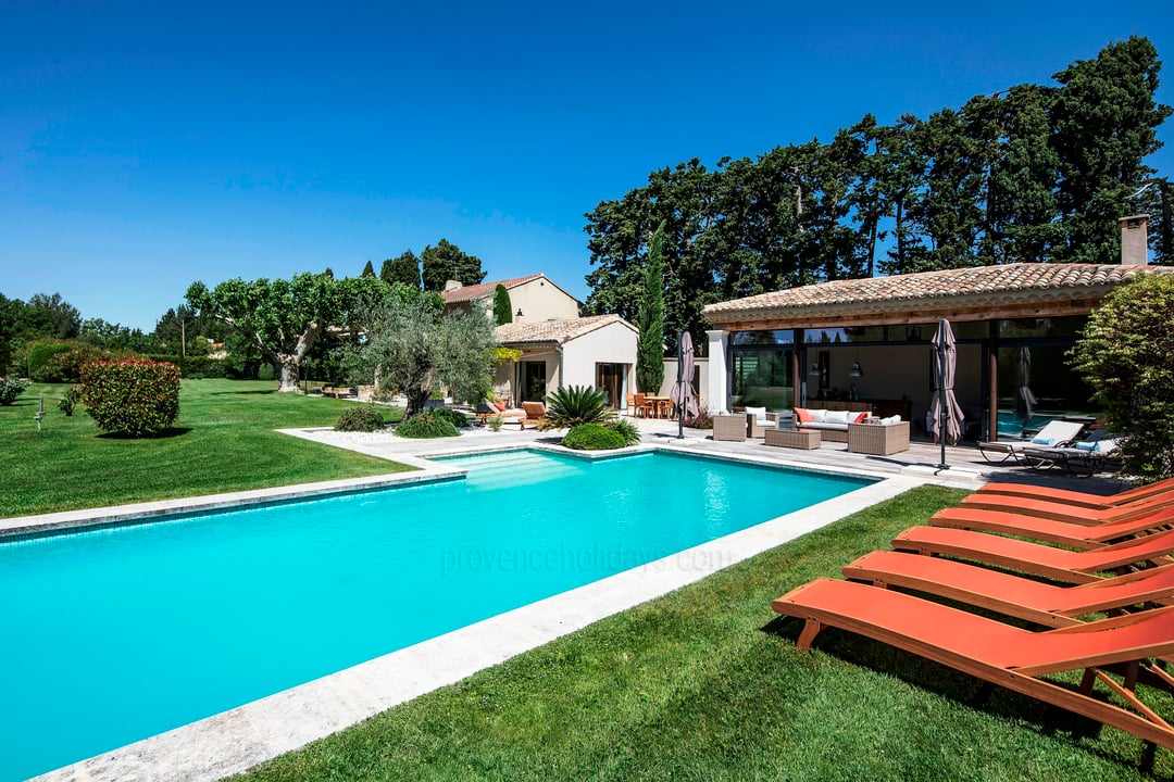 Belle location de vacances avec pool house de luxe