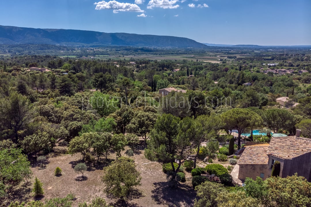 22 - L\'Escapade en Provence: Villa: Exterior