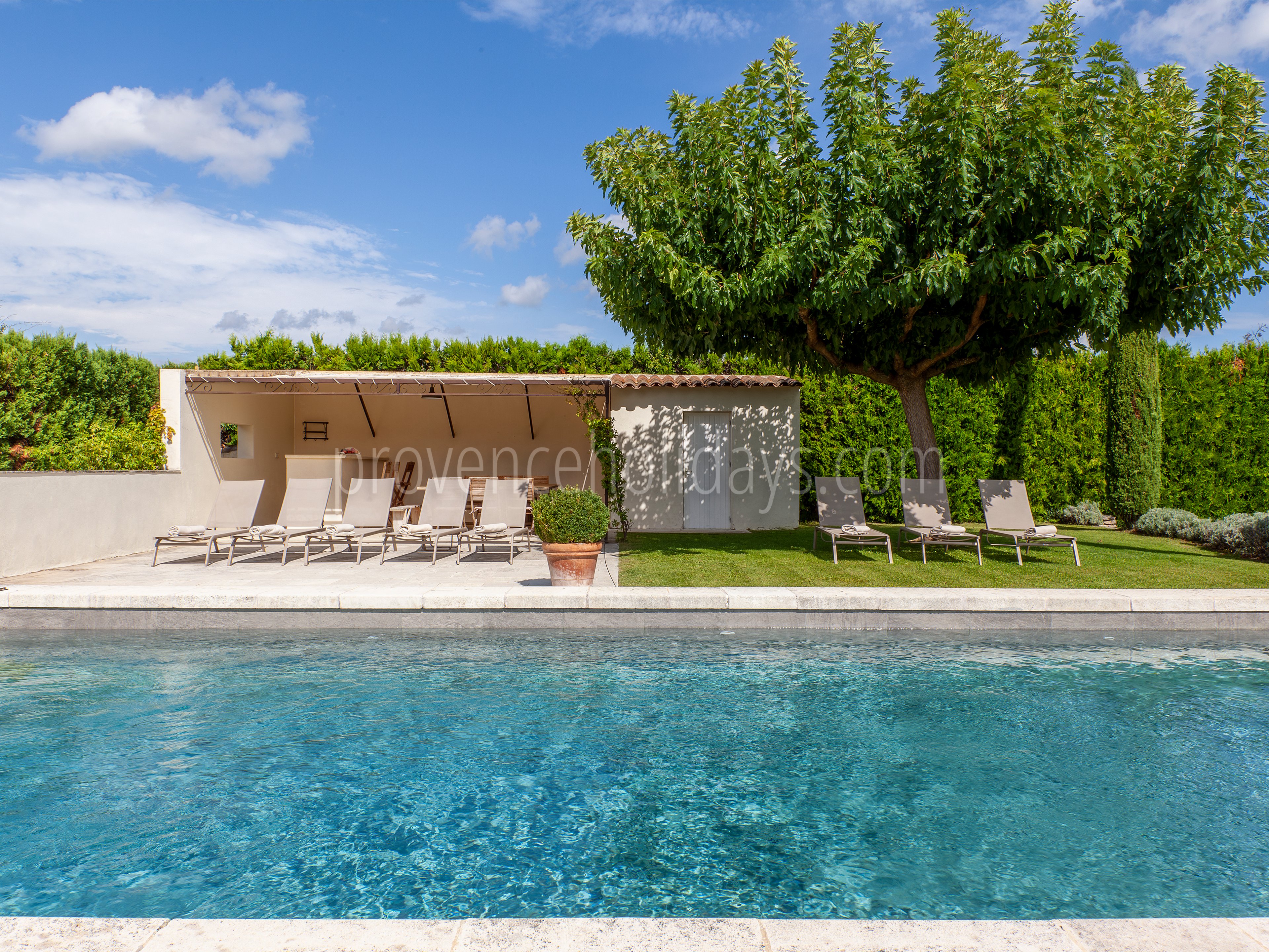 4 - Maison Robion: Villa: Pool