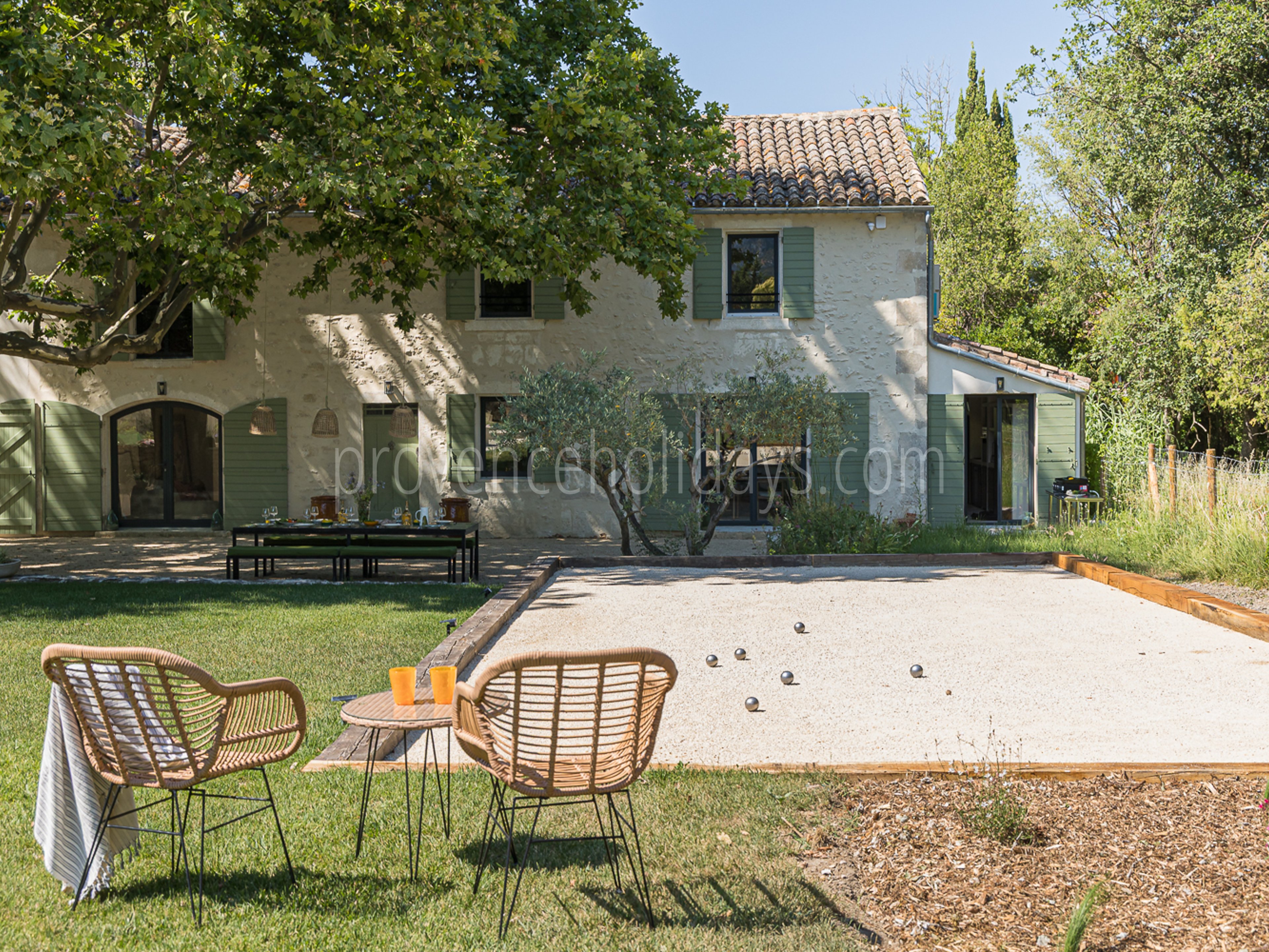 -2 - Domaine du Grand Platane: Villa: Exterior