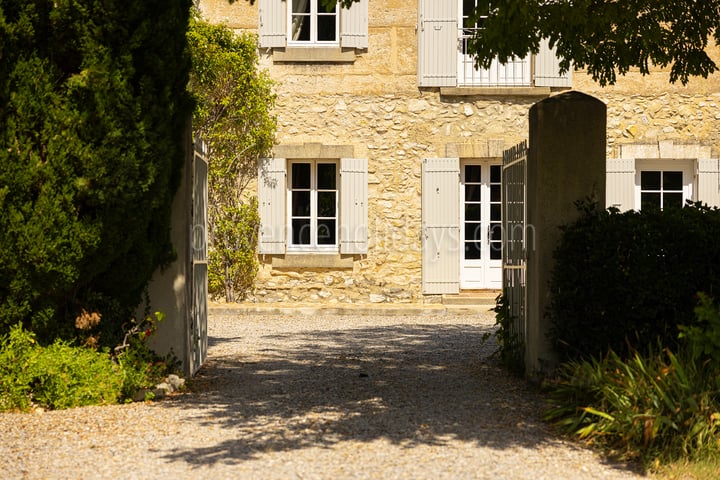 28 - Mas Baroche: Villa: Interior
