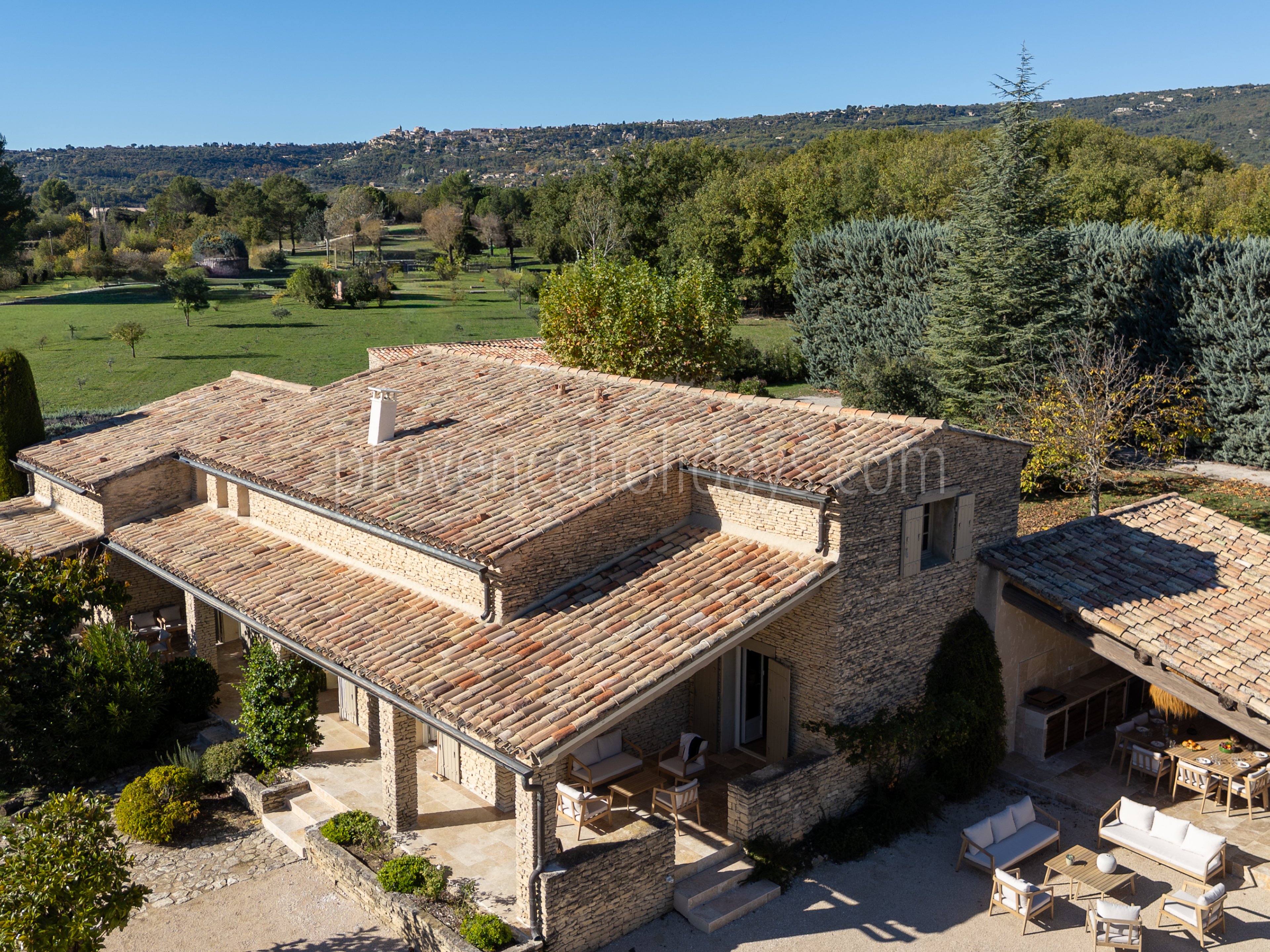 2 - Villa Serenité du Luberon: Villa: Exterior