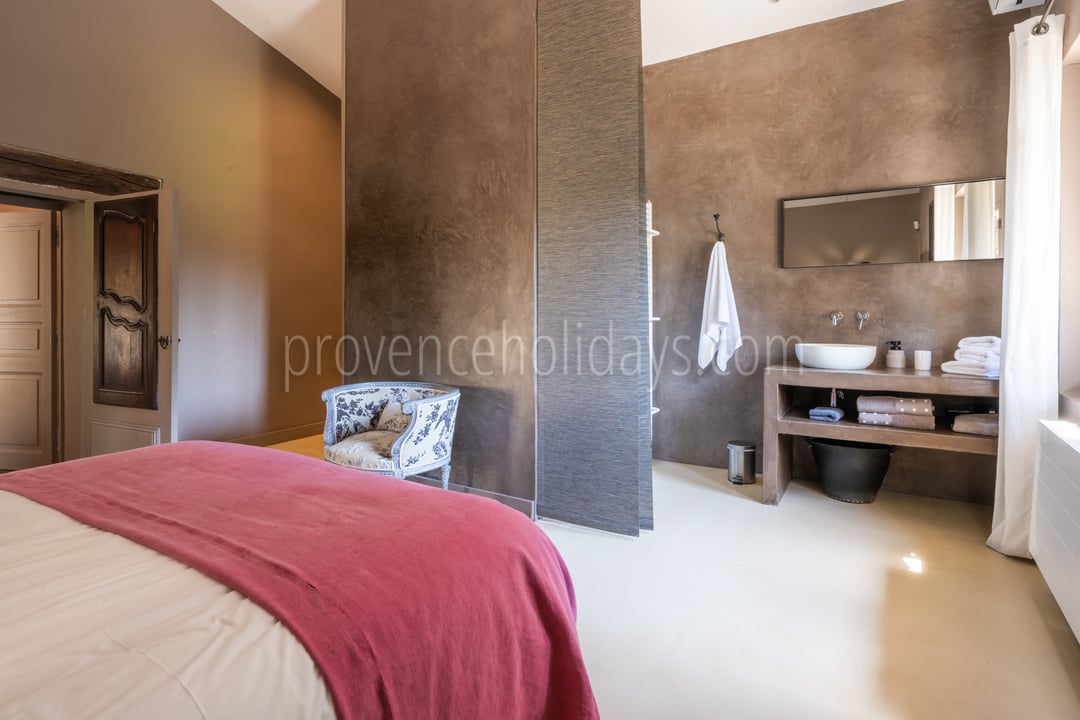 20 - Le Mas aux Gargouilles: Villa: Bedroom