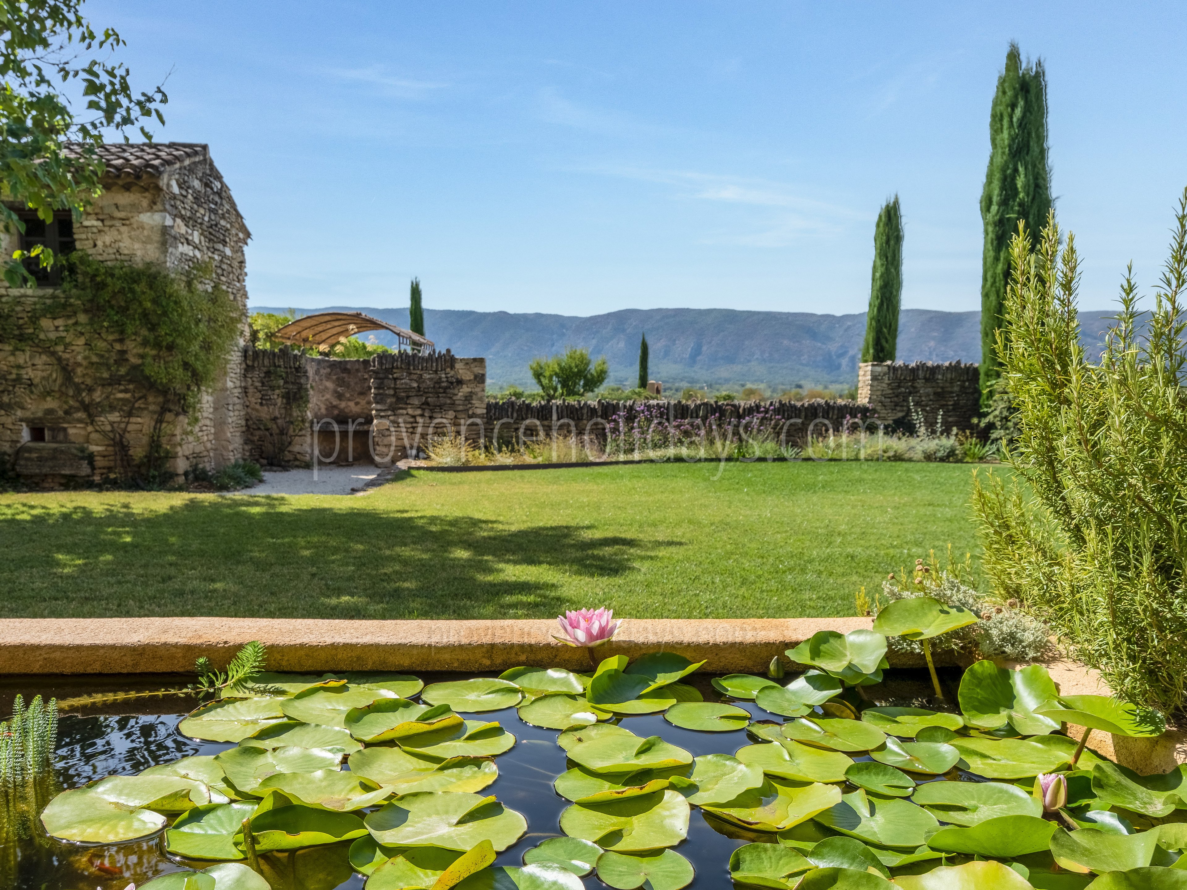 21 - Mas d\'Antoine: Villa: Exterior