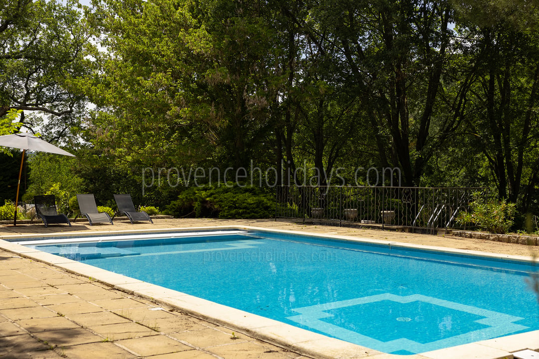 30 - Le Mas d\'Ansouis: Villa: Pool