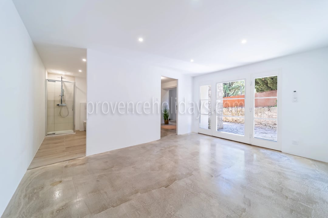 11 - Characterful house in Bonnieux: Villa: Interior