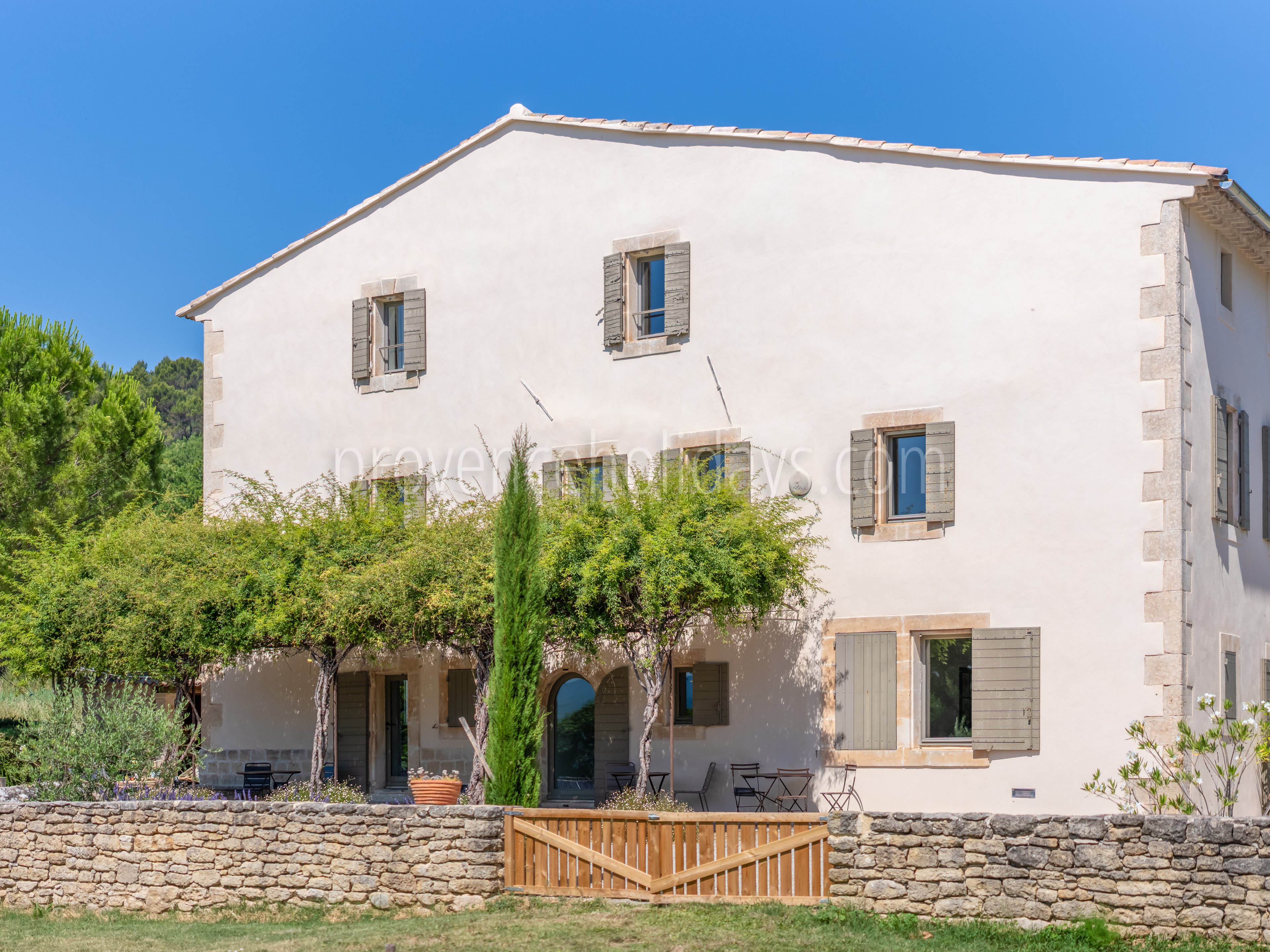 8 - La Bastide des Sources: Villa: Exterior