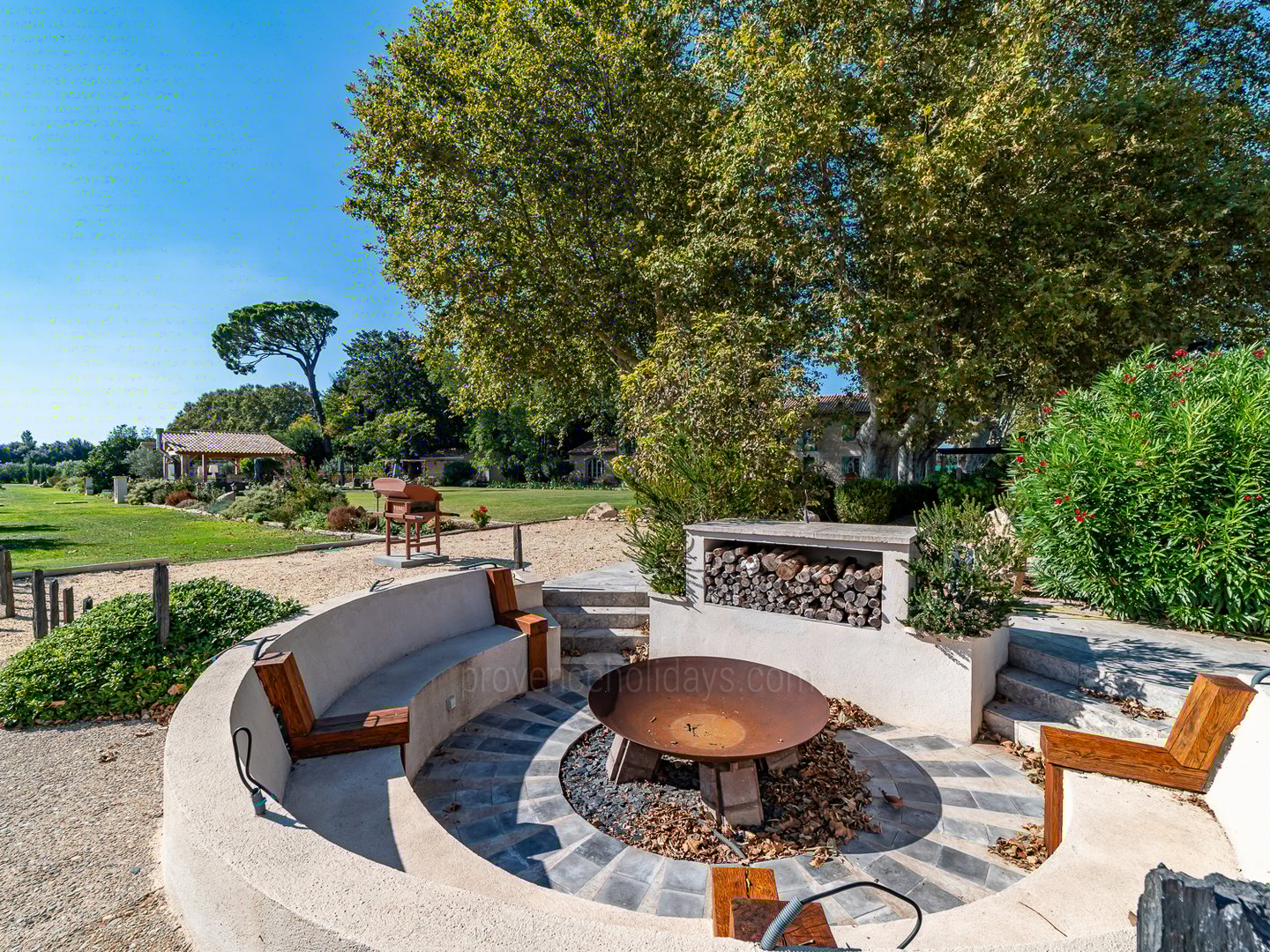 18 - Bastide Silène: Villa: Exterior