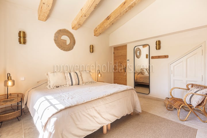 22 - Le Mas de la Terre Rouge: Villa: Bedroom 1