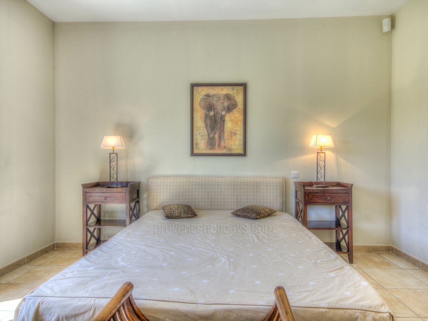 20 - Chez Alare: Villa: Bedroom