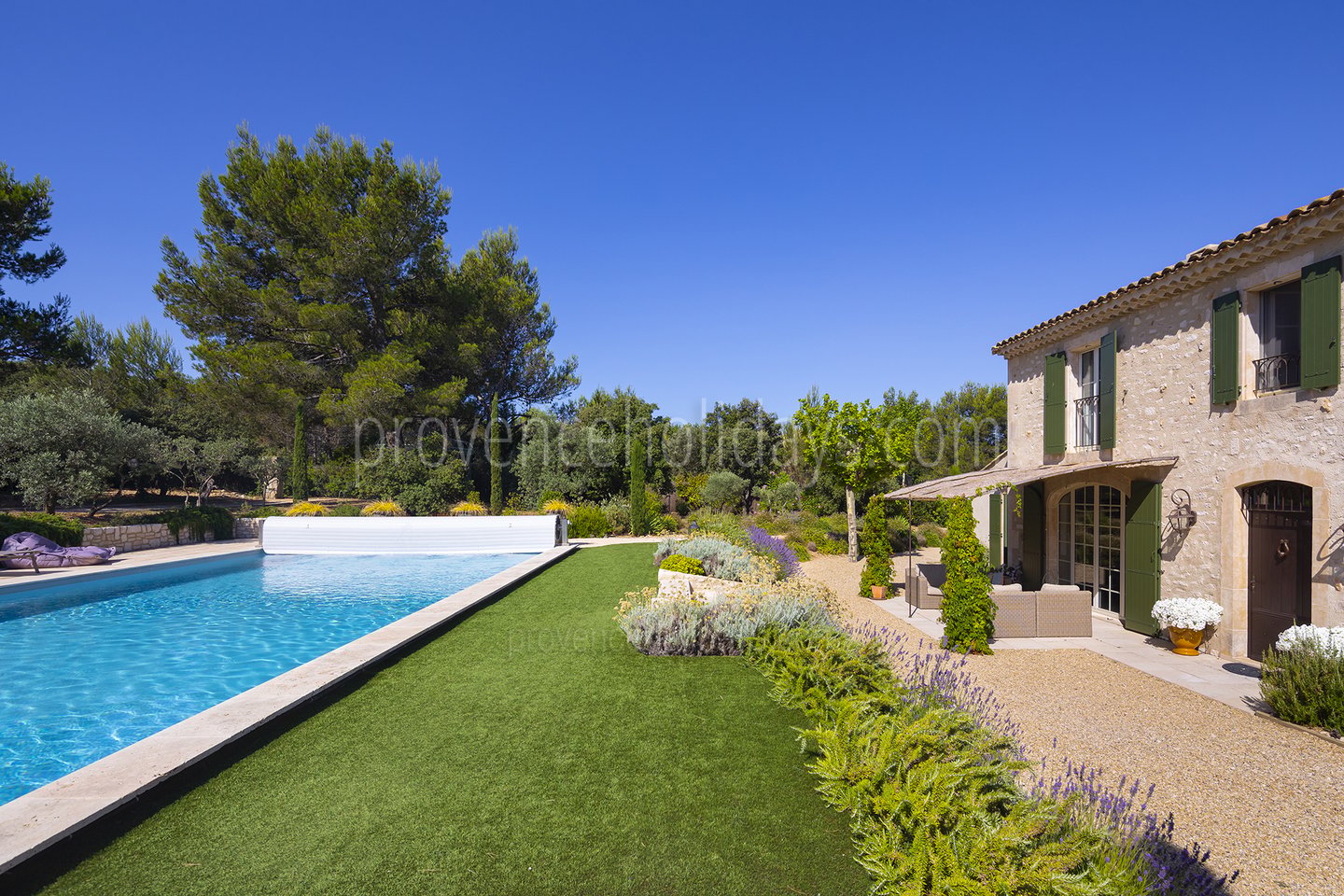 7 - Le Mas de la Cabro: Villa: Pool