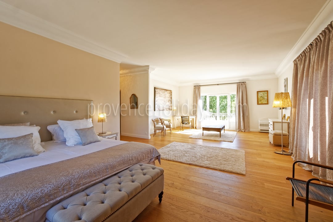 32 - Villa Garrigue: Villa: Bedroom
