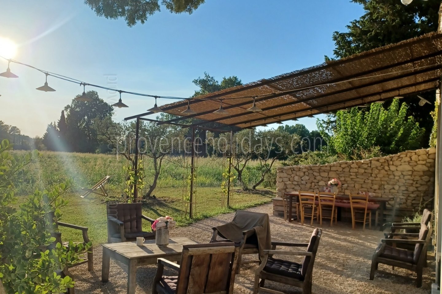 61 - Mas du Vaucluse: Villa: Exterior