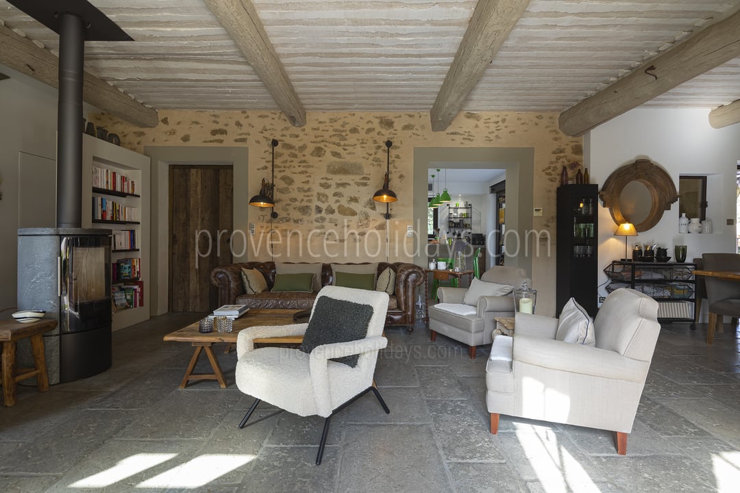 16 - Bergerie de Beaumes: Villa: Interior