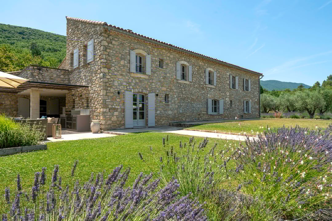 31 - Mas de Saint-Jean: Villa: Exterior