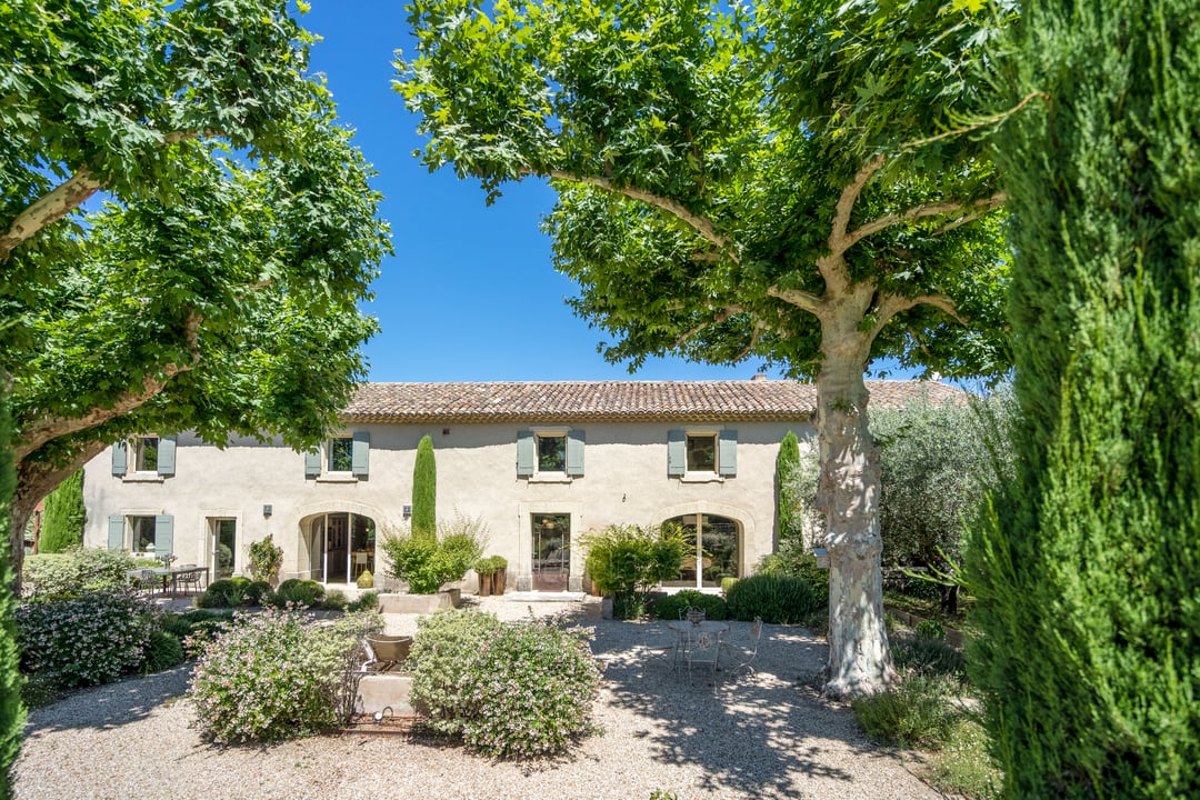 Charmantes Ferienhaus mit Luxus-Poolhaus