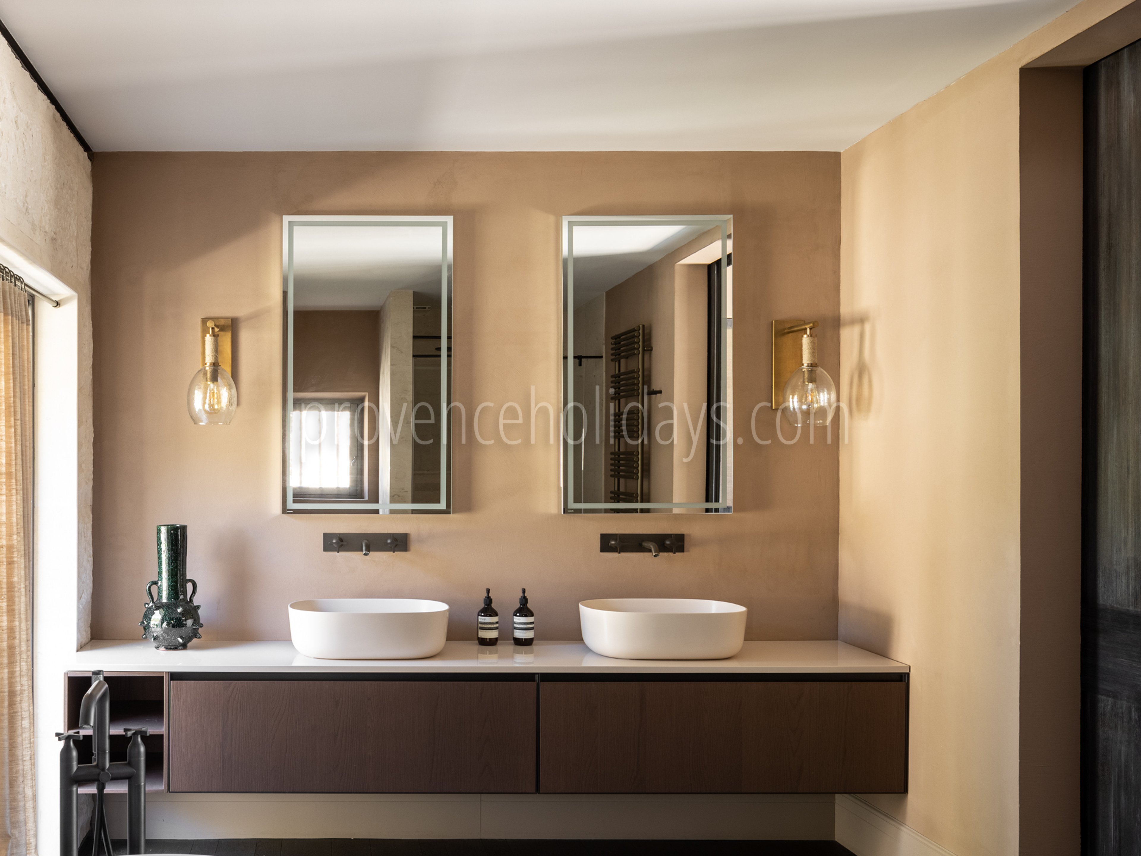 9 - Mas des Collines: Villa: Bathroom