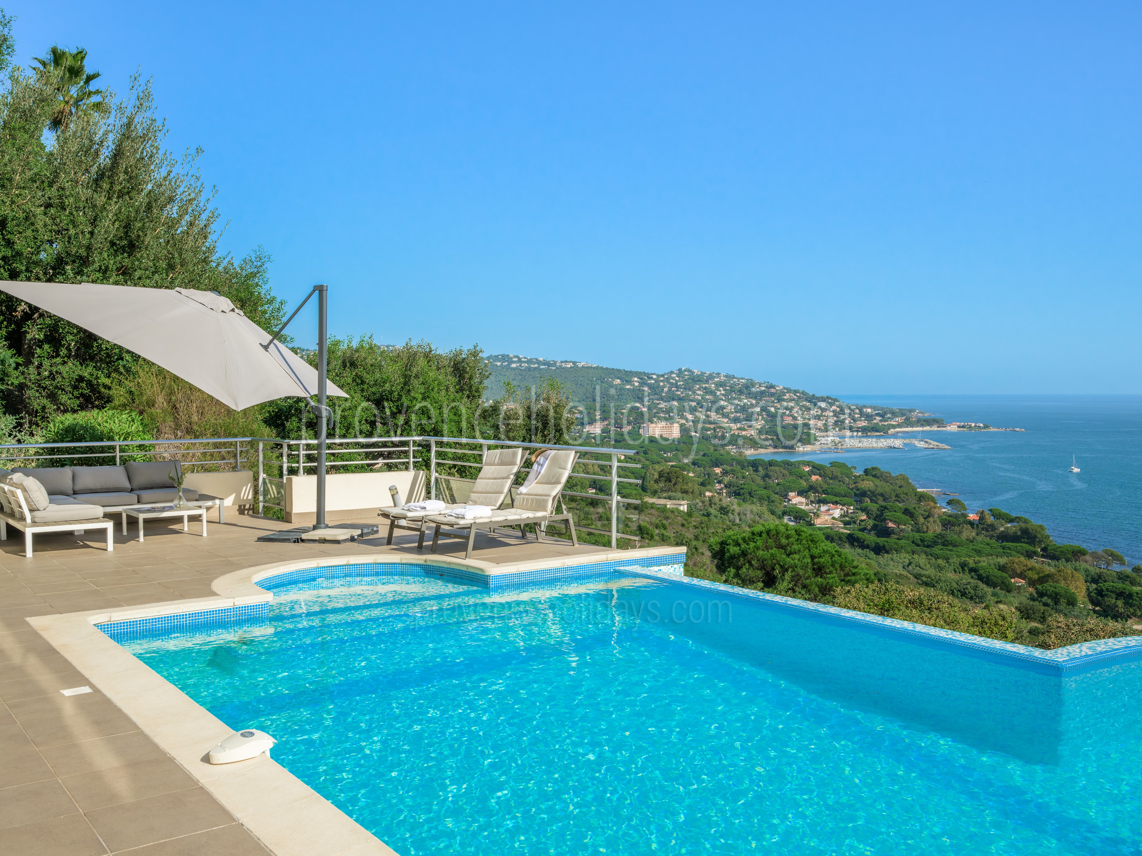 10 - Villa Solaire: Villa: Pool
