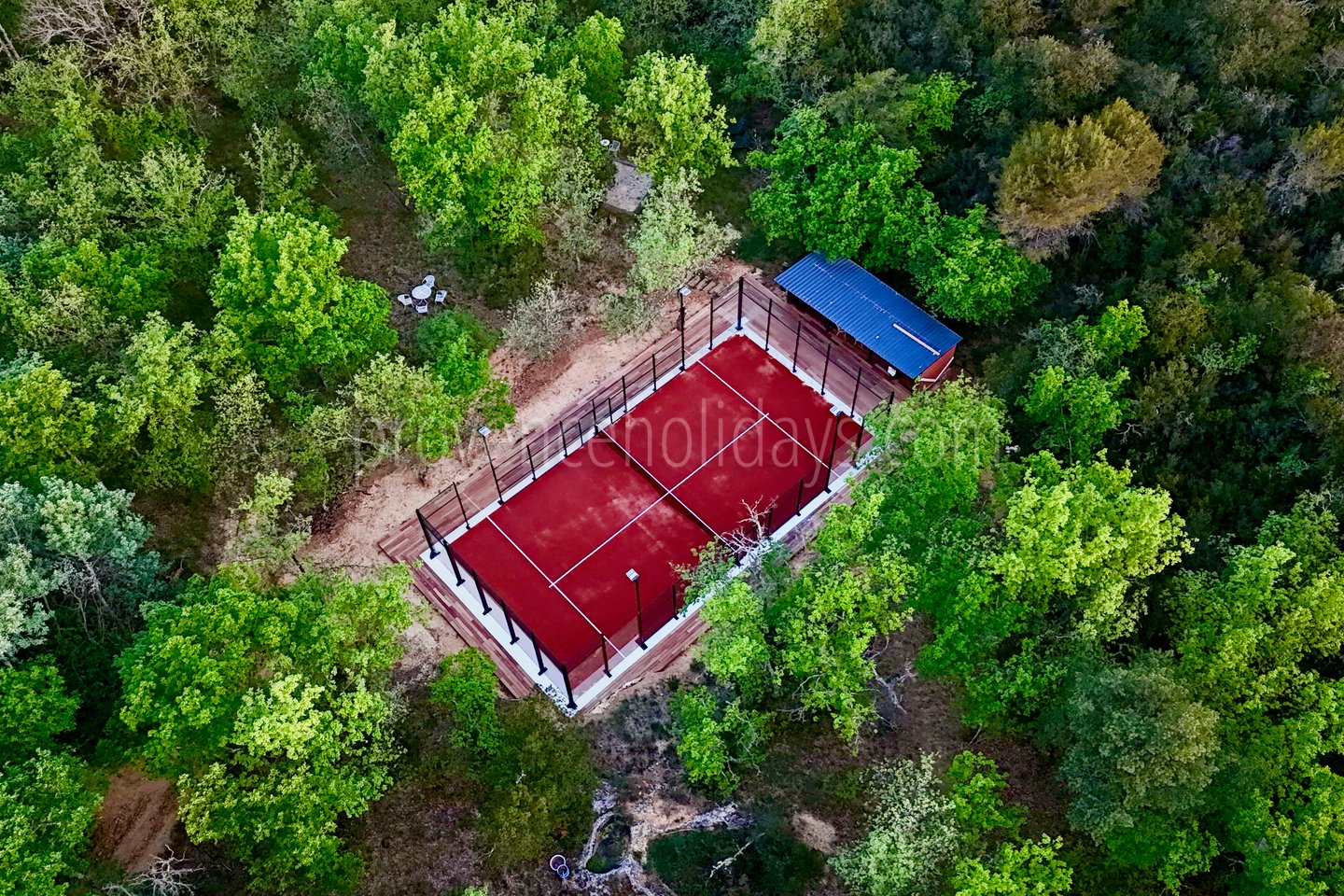 51 - Les Vues du Luberon: Villa: Exterior