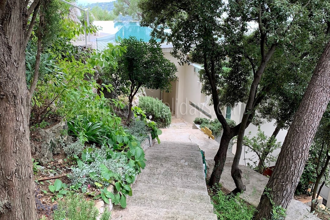 26 - Villa Altamira: Villa: Exterior