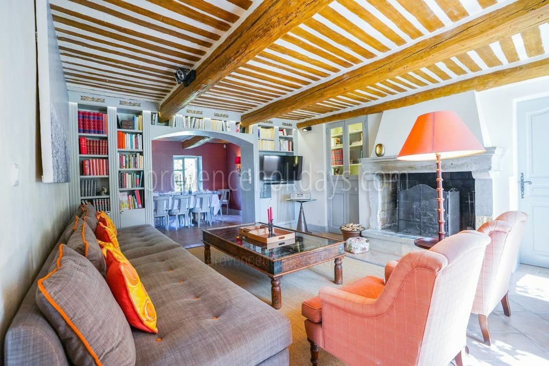 10 - Mas Saint-Andiol: Villa: Interior