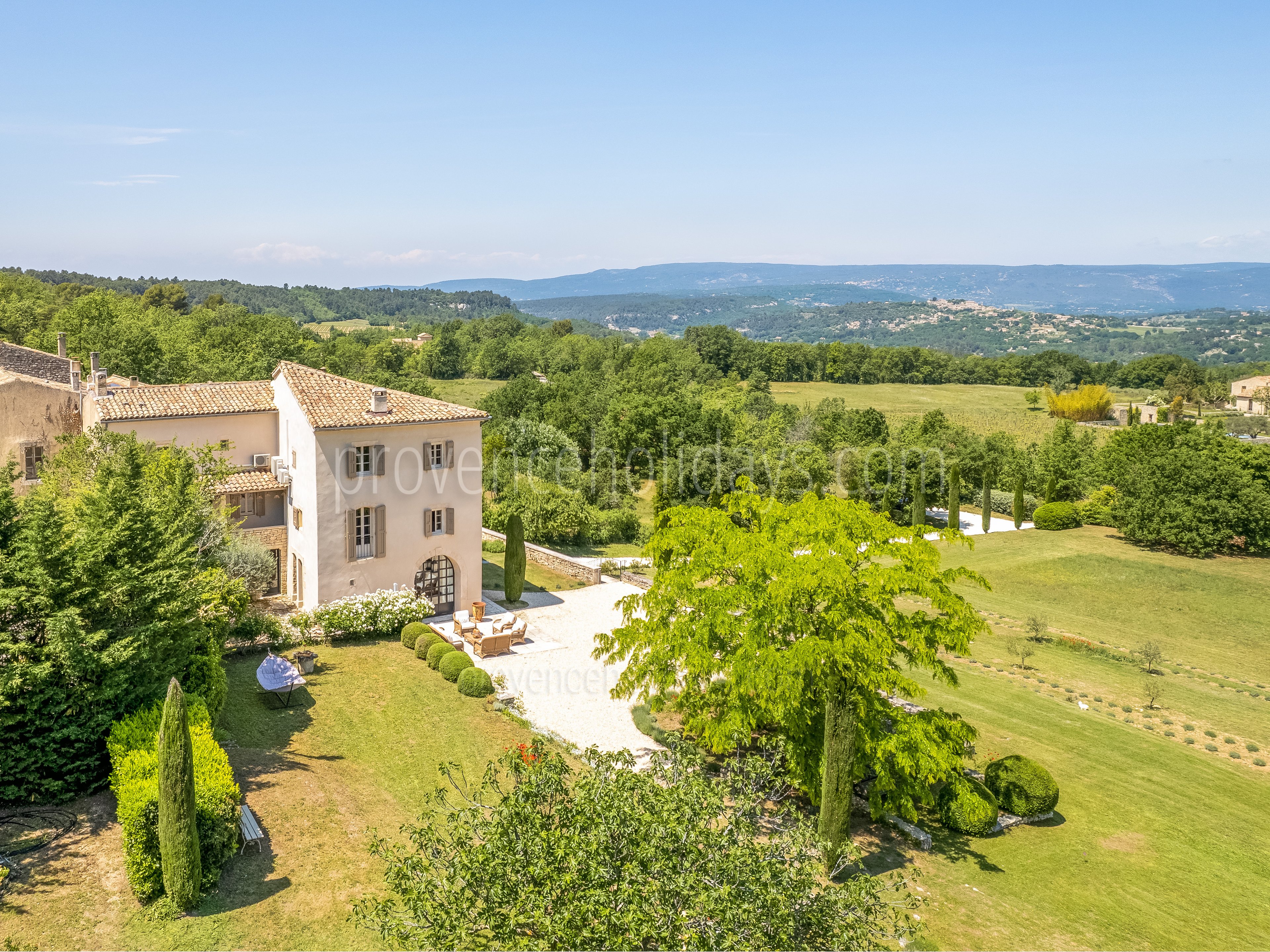 5 - Bastide des Magnans: Villa: Exterior
